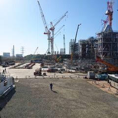 女川原子力発電所構内での、電気工事(ケーブル敷設等)作業　３名