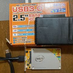 SSD　128G　2.5 SATA　インテル　ケースセット