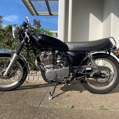 sr400 ヤマハ　カフェレーサー