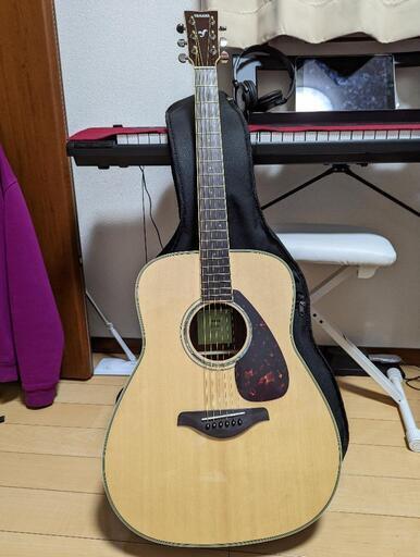 弦楽器、ギター YAMAHA FG830