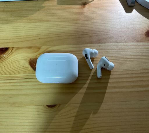 AirPods Pro 第一世代 with Wireless Charging Case
