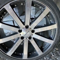 値下げしました。ベネルディ　19インチ　225/40R19