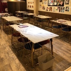 高級な大理石風の店舗用テーブルと椅子セット