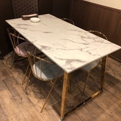 高級な大理石風の店舗用テーブルと椅子セット
