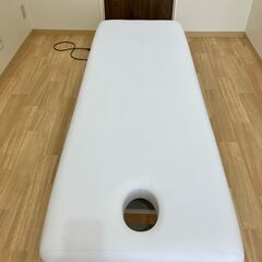 電動昇降ベッド　引き取り可能な方のみ　鍼灸・整骨・マッサージ・エステ・マツエク