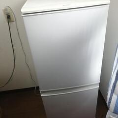 冷蔵庫　SHARP　2015年製