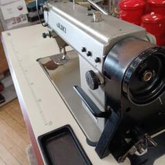 21 工業用電動足踏みミシン(税込み)