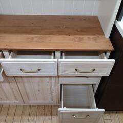 23 ご購入ありがとうございました。カントリー風食器棚(税込み)