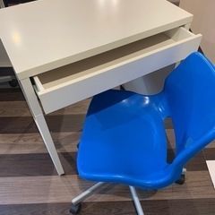 IKEA 子供机　白×ブルー