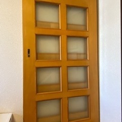 戸　二枚　木製・ガラス入