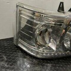 トヨタ 200系ハイエース用 ヘッドライト ヘッドランプ メーカー不明 社外ヘッドライト 左右セット 1台分 (VP308MY)クレジットカード QRコード決済可能