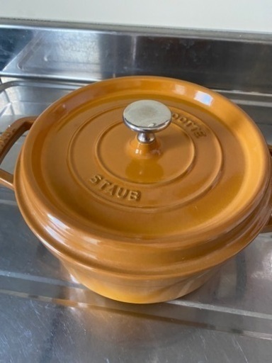 ストウブ　22cm