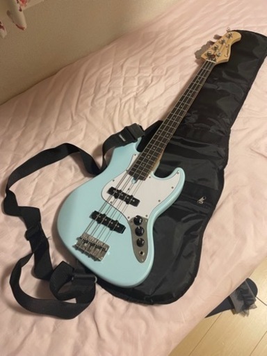 エレキベース