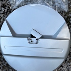 FJクルーザー　純正タイヤカバー