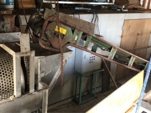 水産加工場で使用のベルトコンベヤー