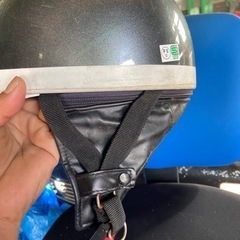 ヘルメット　　半キャップ