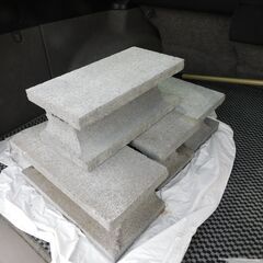 高重量コンクリートブロック（14kg）4個差し上げます