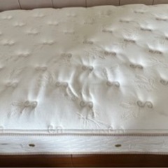 シモンズ マットレス ダブル