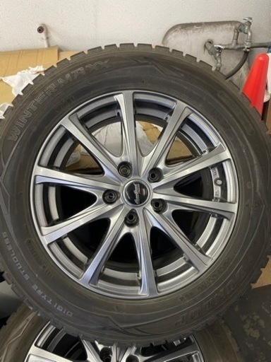 スタッドレスタイヤ 4本セットアルミホイール付き 値下げしました