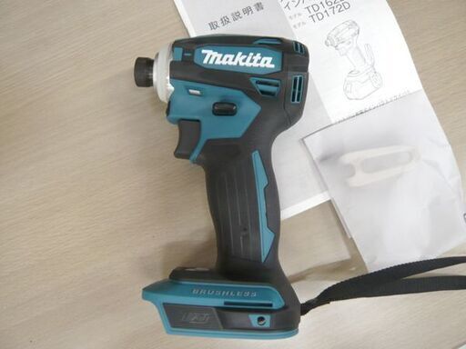 未使用 マキタ 充電式インパクトドライバ TD172DZ 18V ブルー 本体のみ