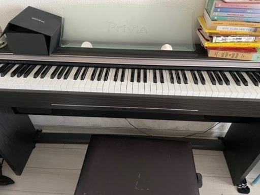 電子ピアノ　カシオ