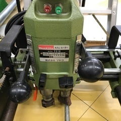 中古品△makita 大入レ ルーター 2516