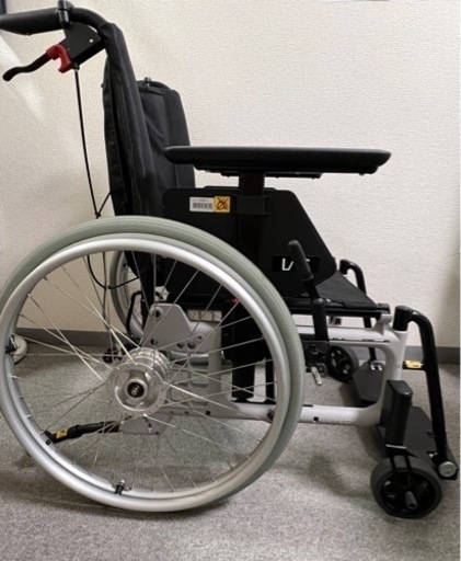 【購入価格約25万円】ラックヘルスケア綺麗な車椅子 購入価格約25万円】ラックヘルスケア綺麗な車椅子