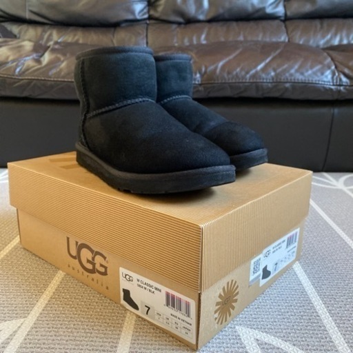 【UGG】W CLASSIC MINI 24センチ BLK