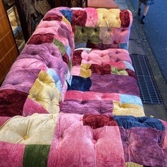 HIKAKINソファのお出ましです！