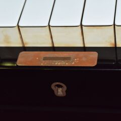 【ジモ取引終了2/24】≪y387≫動OK ヤマハ 高級 人気 アップライト ピアノ 黒 U3H 鍵無し 88鍵盤 楽室/学校/保育/幼稚園/施設 40904-13