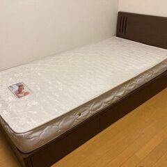 シングルベッド（200×98×79）㎝