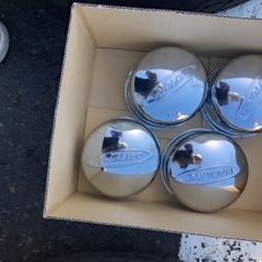 ご成約ありがとうございます❗️ デイトナ ハイエース 215 65 R16