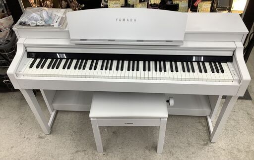 人気のホワイト！電子ピアノ！88鍵、椅子とヘッドホン付！愛知県名古屋