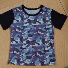 イルカ柄Tシャツ