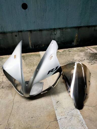 ヤマハ YZF-R1 2003 フロントアッパーカウル＆スクリ－ンセット