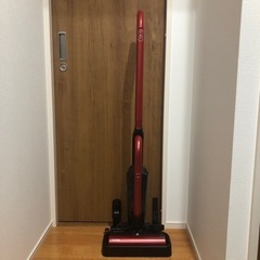 TOSHIBA製ハンディ掃除機