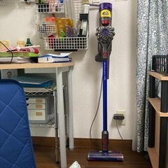 中古 ダイソン掃除機 V 8 値下げしました