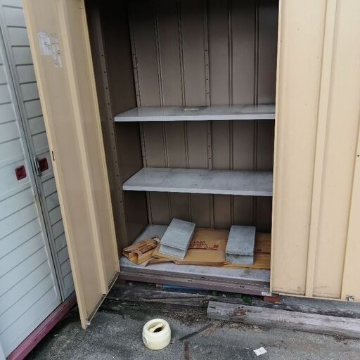 中古品　茶色のイナバ物置(115x75x187) (取りに来ていただける方) Yahoo!オークション - 中古 イナバ物置 直接現状引き取り限定 千葉県