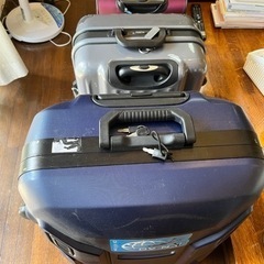 断捨離　中古スーツケース３つ　中は綺麗です
