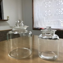 ガラス瓶　2個