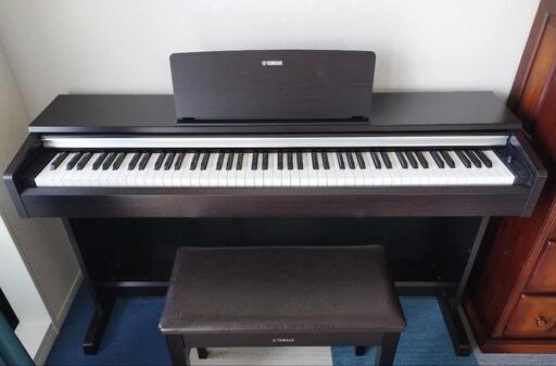 YAMAHA YDP-142　ヤマハ　電子ピアノ
