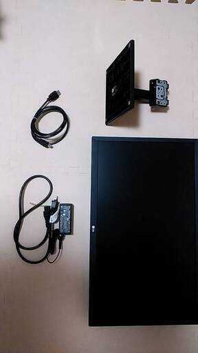 【ほぼ未使用】LG　23.8インチモニター　２４MK４３０HーB