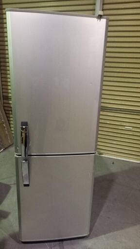 ⭐配達と設置無料です⭐MITSUBISHIノンフロン256リットル中型冷蔵庫  