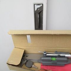 ヨドコウ　エスモ　スリム型３枚扉物置　中古