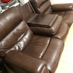 使用感抜群！電動リクライニングソファー！格安