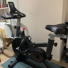 【取引中】フィットネスバイク/スピンバイク（新品モニター付き）