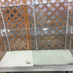 ■配達可■ガラスショーケース 幅121 高さ183.5 4段 アルミ ディスプレイケース ガラスケース 鍵付 