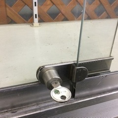 ■配達可■ガラスショーケース 幅121 高さ183.5 4段 アルミ ディスプレイケース ガラスケース 鍵付 