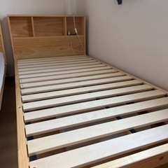 【ネット決済】棚・充電箇所付き、シングルすのこベッド