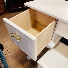 売約済み】 リボン取っ手のエレガントドレッサー＆スツールセット